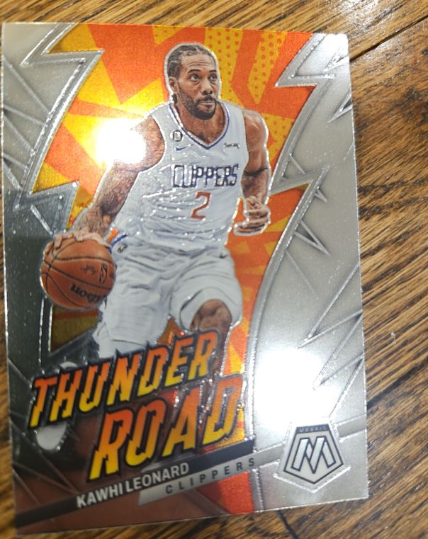 2022-23 Panini Mosaic Thunder Road #8 Kawhi Leonard — front