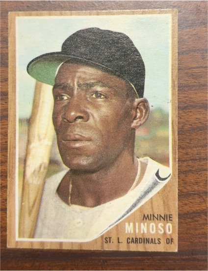 1962 Topps #28 Minnie Minoso — front
