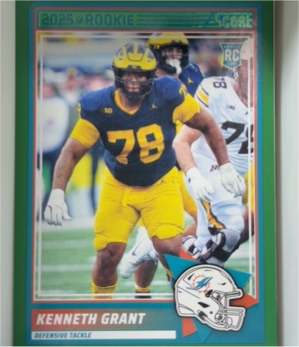 2025 Panini Score #33 Kenneth Grant — front