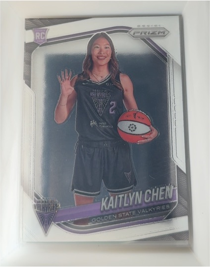 2025 Panini Prizm WNBA #143 Kaitlyn Chen — front