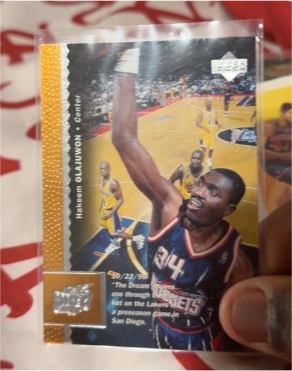 1996-97 Upper Deck #225 Hakeem Olajuwon — front