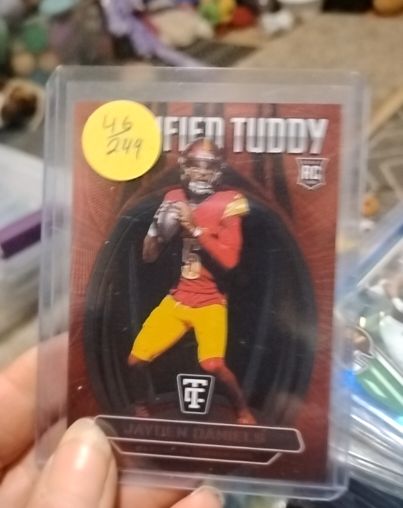 2024 Panini Totally Certified #4 Jayden Daniels — front