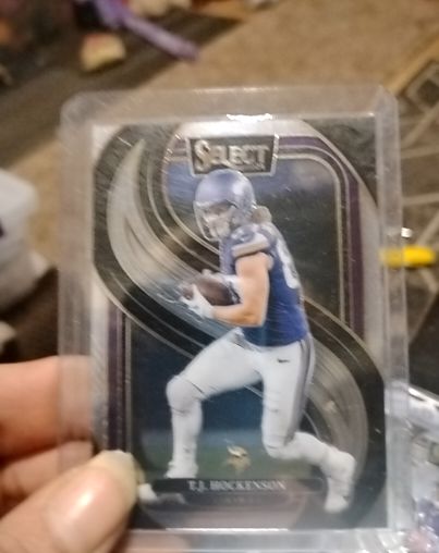 2024 Panini Select Premier Level #194 T.J. Hockenson — front