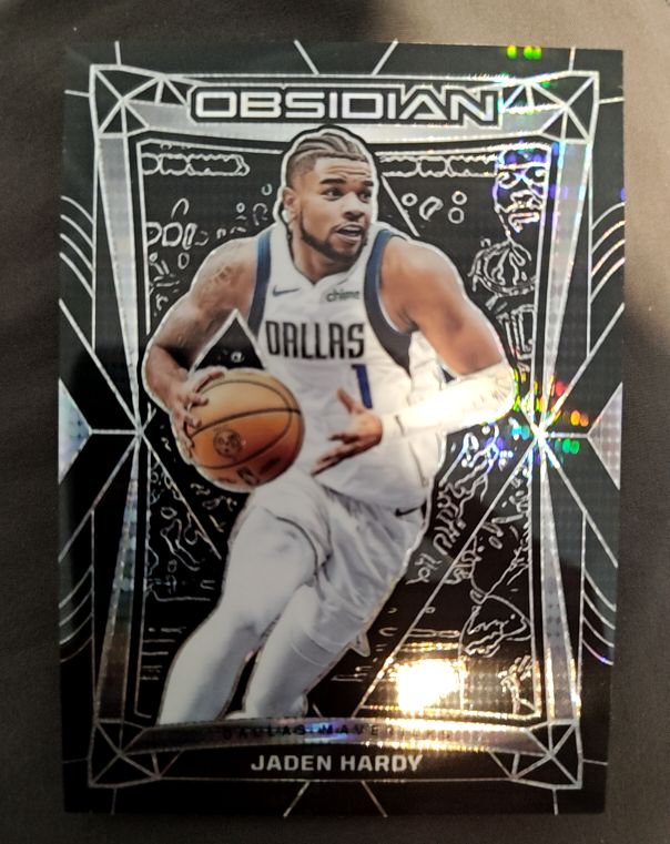 2023-24 Panini Obsidian #8 Jaden Hardy — front