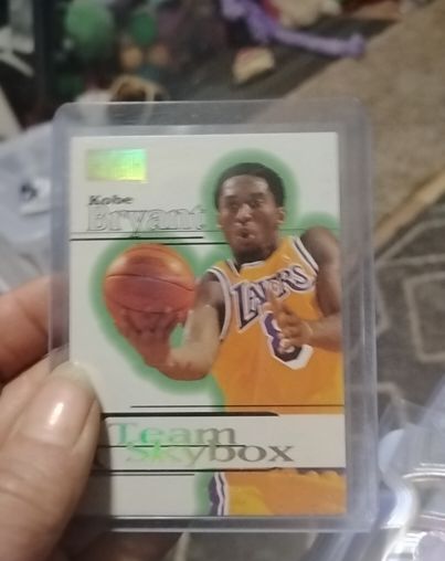 1997-98 Skybox Premium #226 Kobe Bryant — front