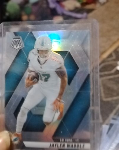 2025 Panini Mosaic Football #155 Jaylen Waddle — front