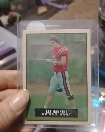 2009 Topps Magic #164 Eli Manning Ole Miss Rebels — front