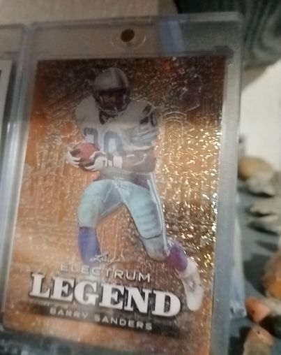 2024 Leaf Electrum Legend #33 Barry Sanders — front