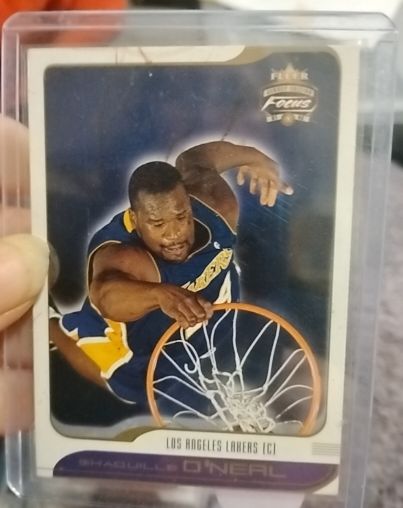 2001-02 Fleer Focus #6 Shaquille O'Neal — front