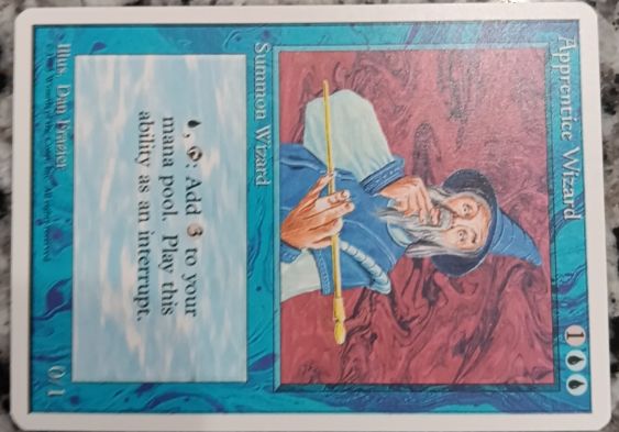 1995 Magic: The Gathering 4th Edition #10 Apprentice Wizard — front