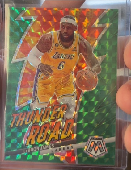 2022-23 Panini Mosaic Thunder Road #1 LeBron James Green Mosaic Prizm — front