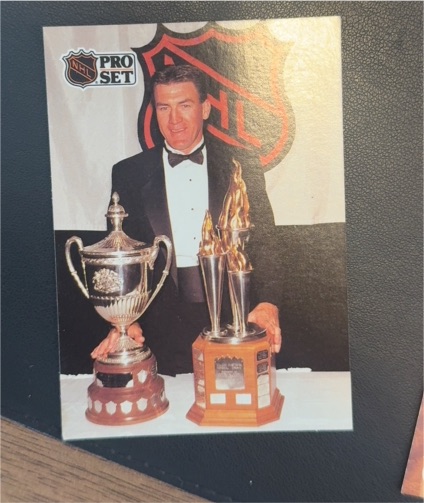 1991-92 Pro Set #324 Wayne Gretzky — front