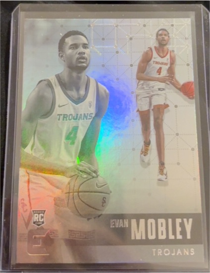 2021 Panini Chronicles Essentials #102 Evan Mobley — front