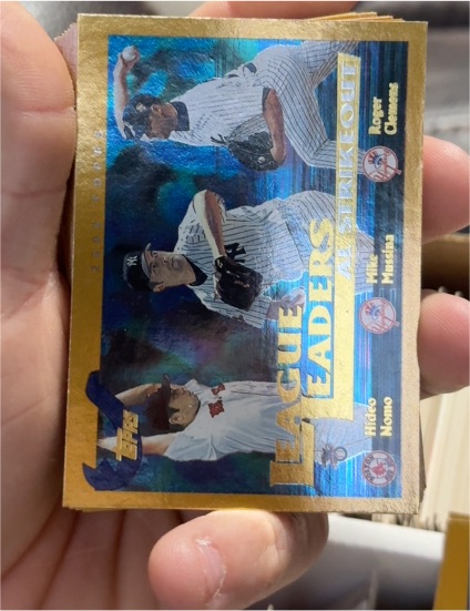 2001 Topps Gold #342 Roger Clemens Mike Mussina Hideo Nomo — front