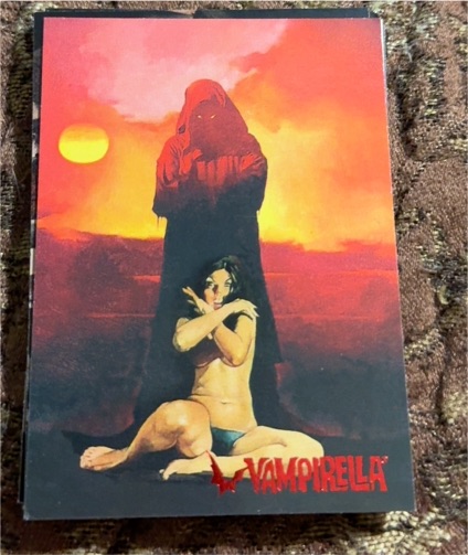 1995 Topps Visions of Vampirella #11 — front
