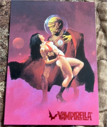 1995 Topps Vampirella #29 — front
