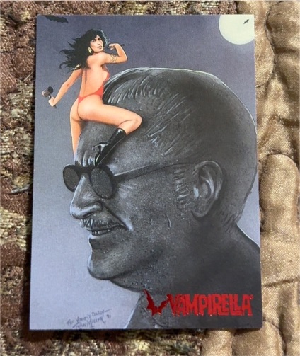 1995 Topps Visions of Vampirella #2 The Genesis of Vampirella — front