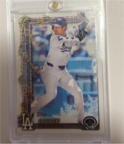 2025 Topps Holiday #H200 Shohei Ohtani — front