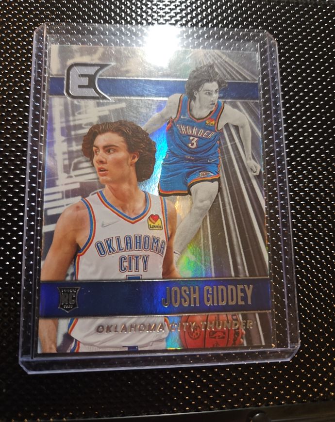 2021-22 Panini Chronicles Essentials #331 Josh Giddey Rookie — front