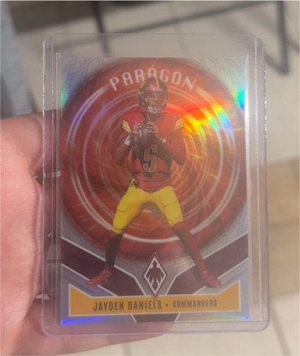 2025 Panini Phoenix Paragon #1 Jayden Daniels — front