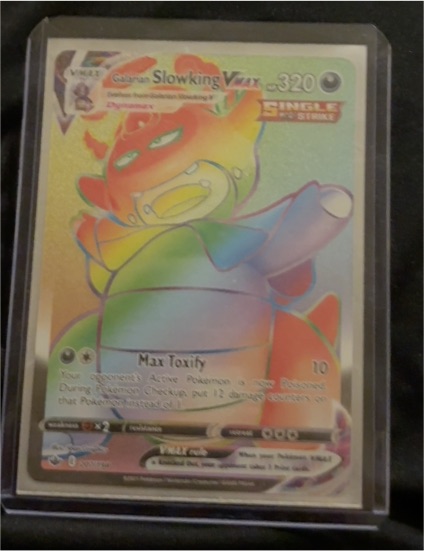 2021 Pokémon Sword & Shield Chilling Reign #207 Galarian Slowking VMAX — front