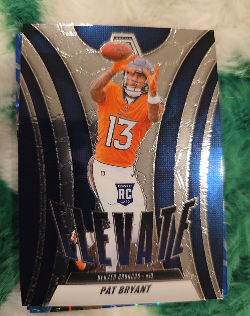 2025 Panini Mosaic Elevate #4 Pat Bryant — front