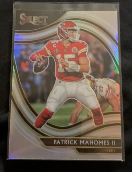 2020 Panini Select #302 Patrick Mahomes II Field Level Silver Prizm — front