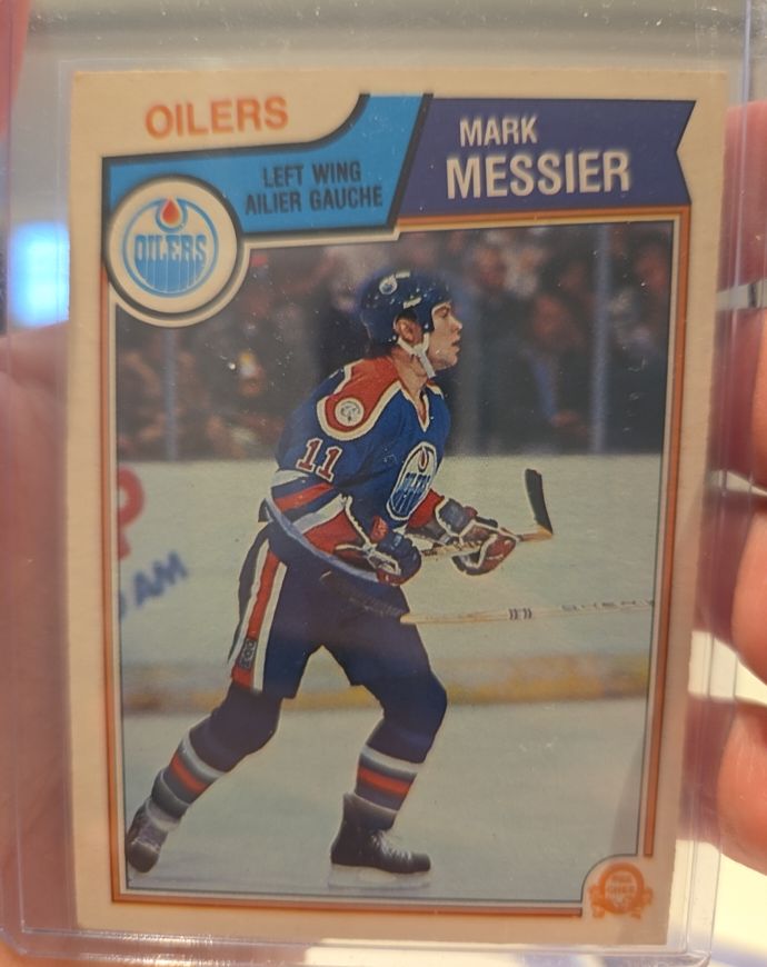 1983-84 O-Pee-Chee #39 Mark Messier — front