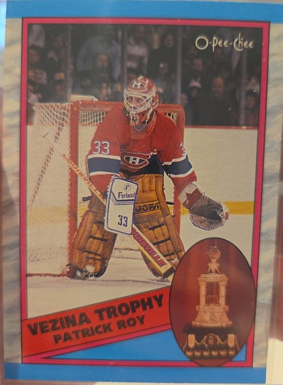 1989-90 O-Pee-Chee #322 Patrick Roy Vezina Trophy — front