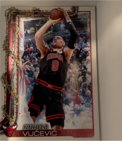 2025-26 Topps Holiday #H29 Nikola Vucevic — front