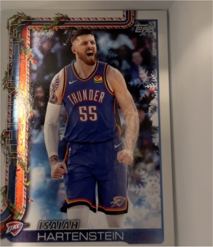 2025-26 Topps Holiday #H95 Isaiah Hartenstein — front
