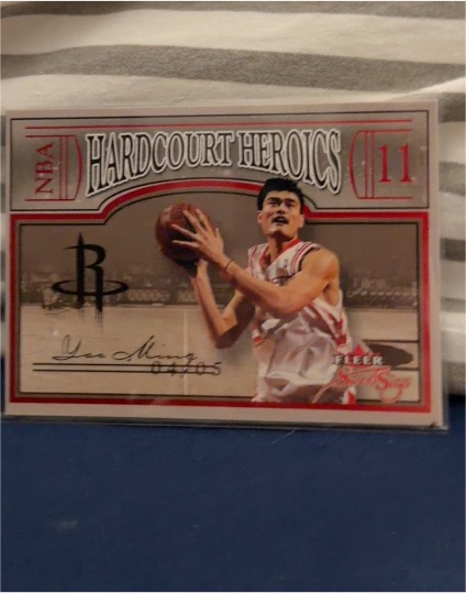 2004-05 Fleer Sweet Sigs Hardcourt Heroics #11 Yao Ming — front