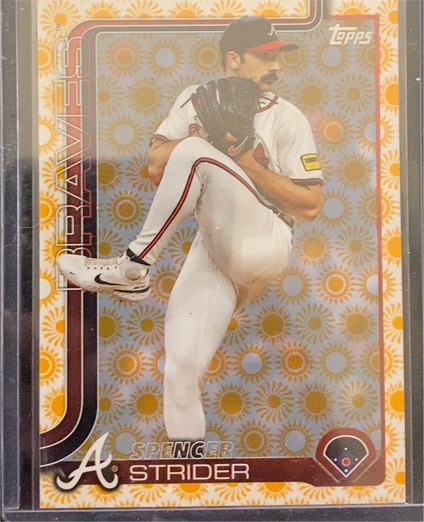 2025 Topps Series 2 #579 Spencer Strider Holiday Sun Parallel Atlanta Braves — front