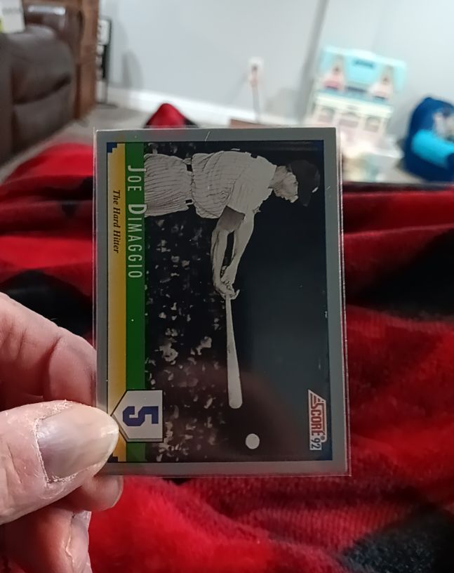 1992 Score #B14 Joe DiMaggio The Hard Hitter — front