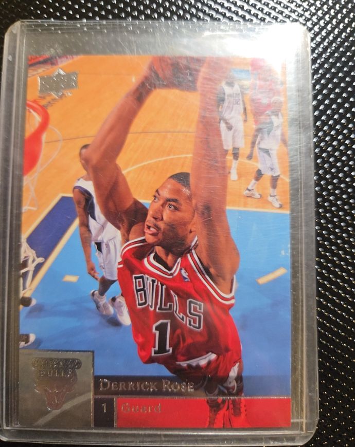 2009-10 Upper Deck #21 Derrick Rose — front