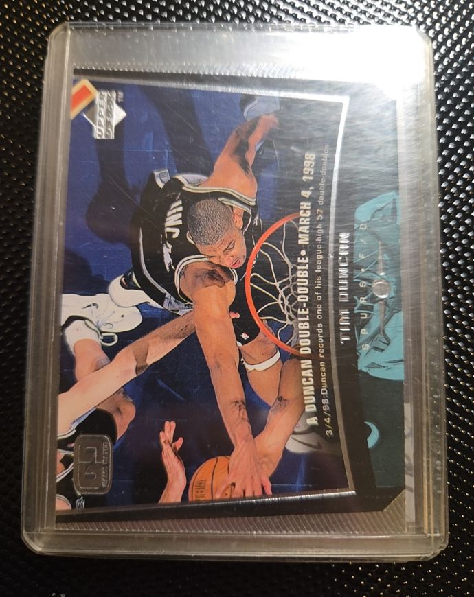 1998-99 Upper Deck #135 Tim Duncan — front