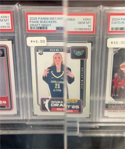 2025 Panini Instant WNBA Draft Night #DN1 Paige Bueckers — front