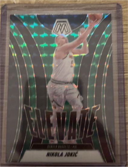 2024-25 Panini Mosaic #20 Nikola Jokic Elevate Green Mosaic Prizm — front