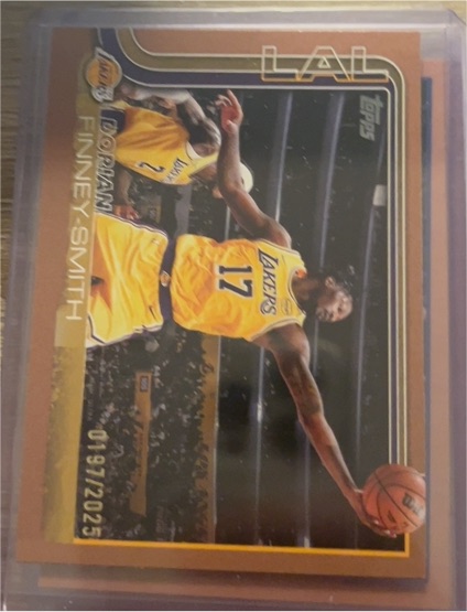 2025-26 Topps #149 Dorian Finney-Smith Gold /2025 Los Angeles Lakers — front