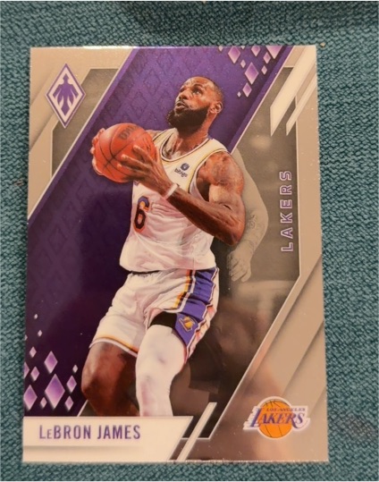 2021-22 Panini Chronicles Phoenix #672 LeBron James — front