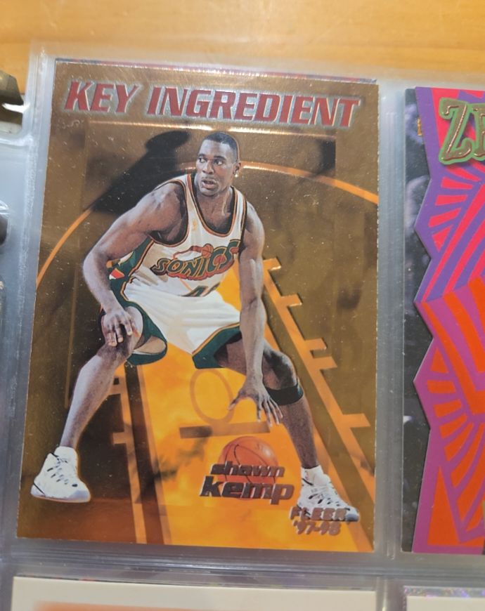 1997-98 Fleer Key Ingredient #5 Shawn Kemp — front