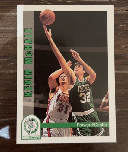 1992-93 Hoops #16 Kevin McHale — front
