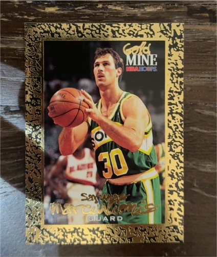 1995 Skybox NBA Hoops Gold Mine #449 Sarunas Marciulionis — front