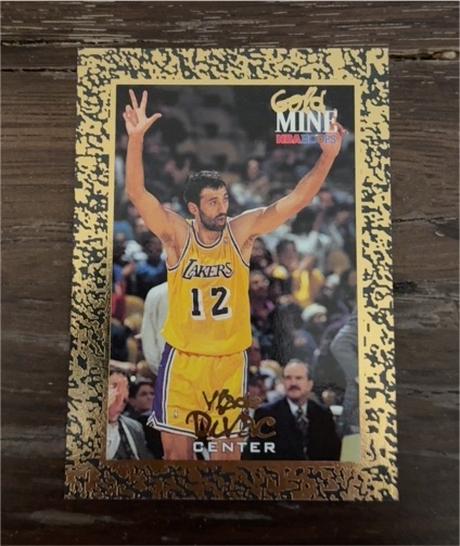 1995 Skybox NBA Hoops Gold Mine #441 Vlade Divac — front