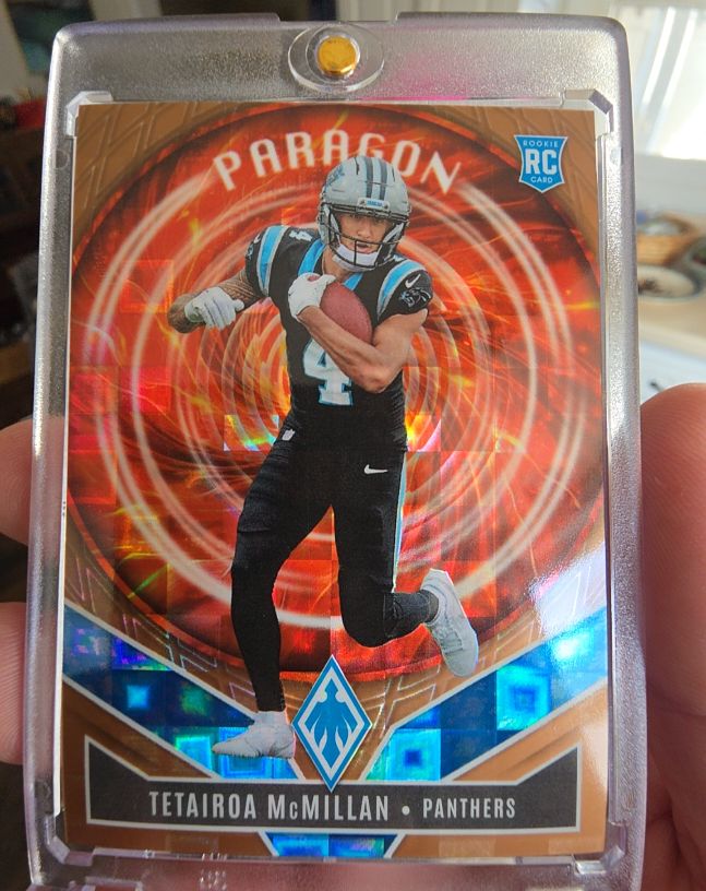 2025 Panini Phoenix #16 Tetairoa McMillan Paragon Rookie — front