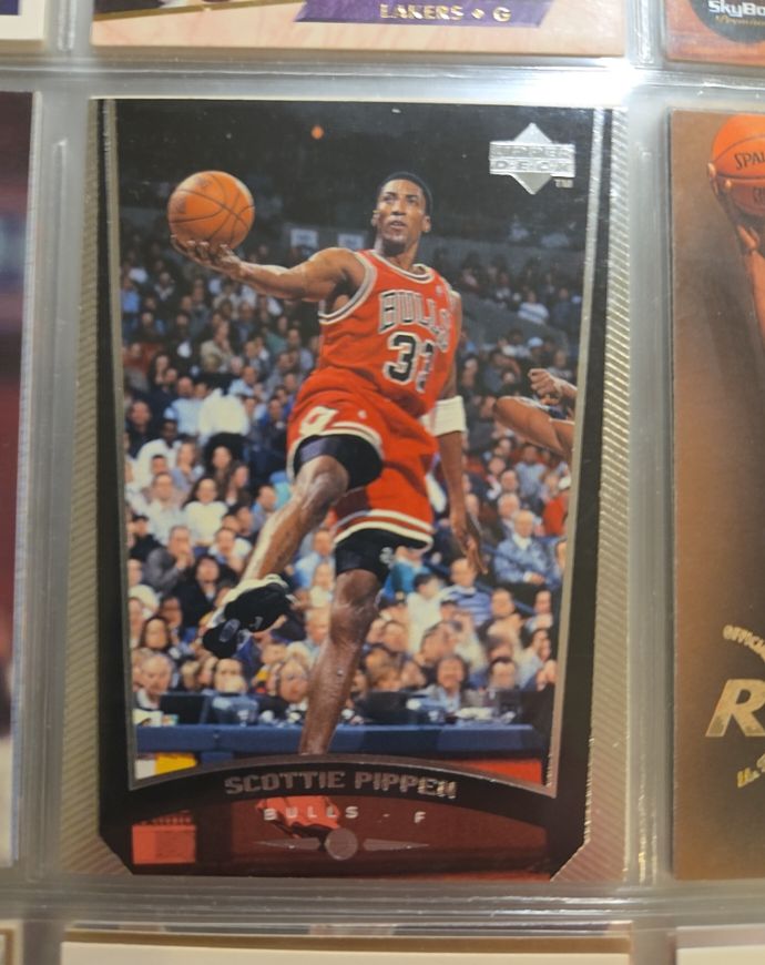 1998-99 Upper Deck #22 Scottie Pippen — front