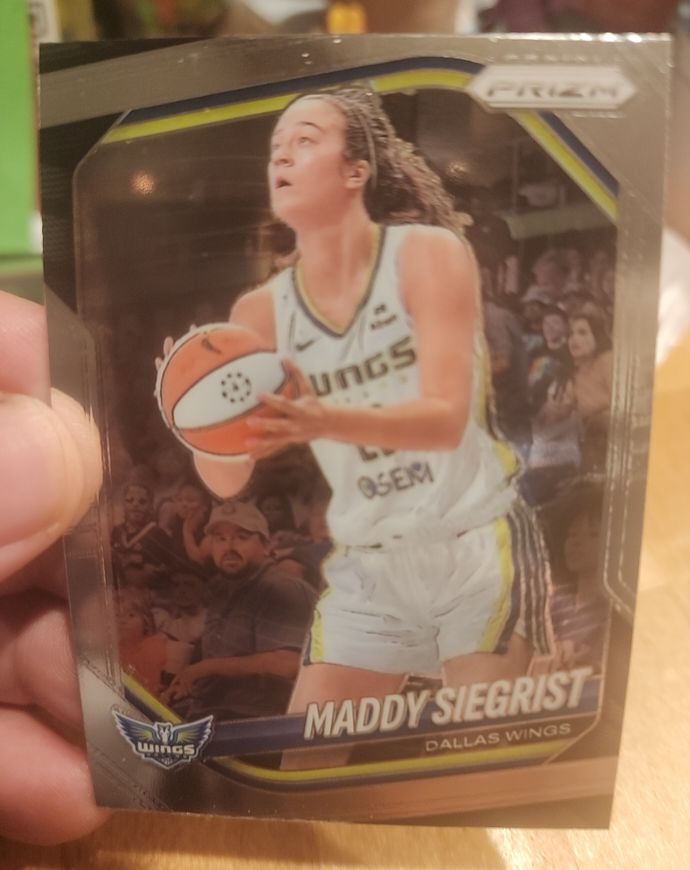 2025 Panini Prizm WNBA #50 Maddy Siegrist — front