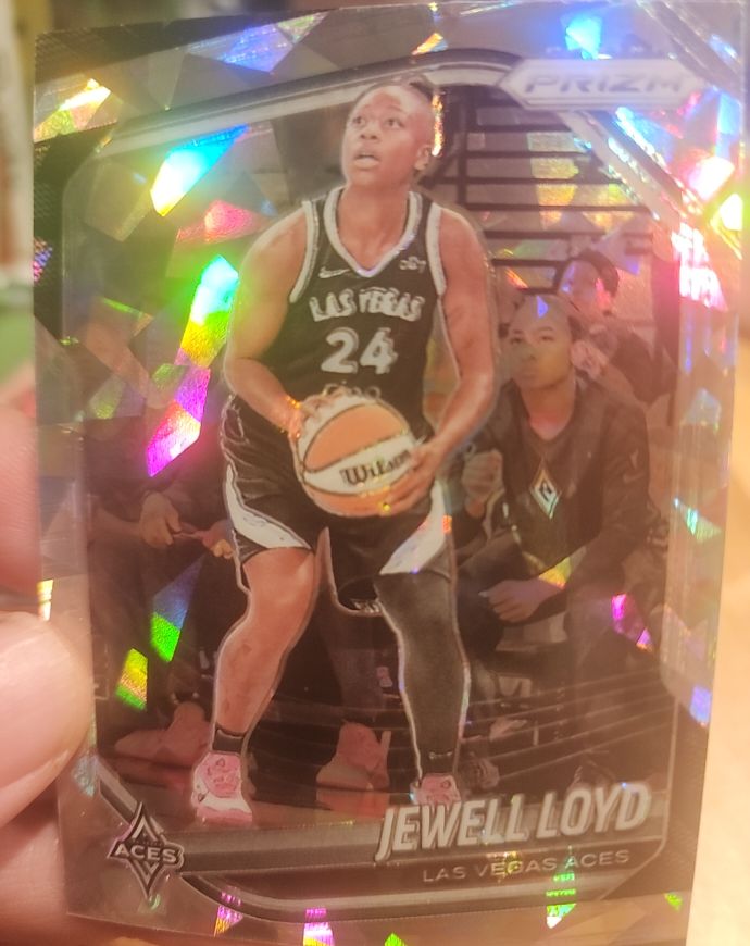 2025 Panini Prizm WNBA #57 Jewell Loyd — front
