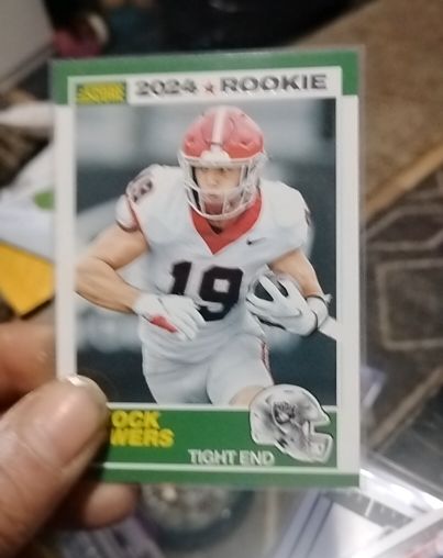 2024 Score 35th Anniversary Rookie #10 Brock Bowers — front