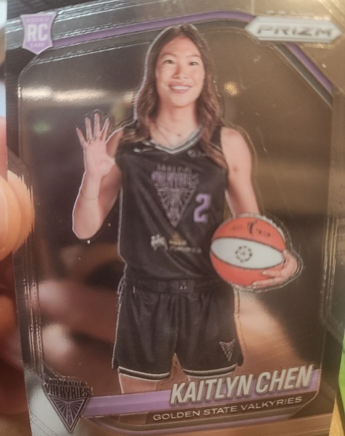 2025 Panini Prizm WNBA #143 Kaitlyn Chen — front